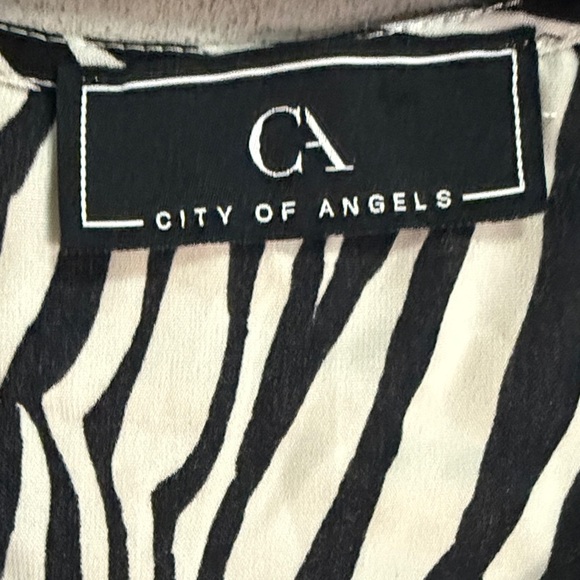Stylish Zebra Print Women's Blouse - Picture 2 of 2